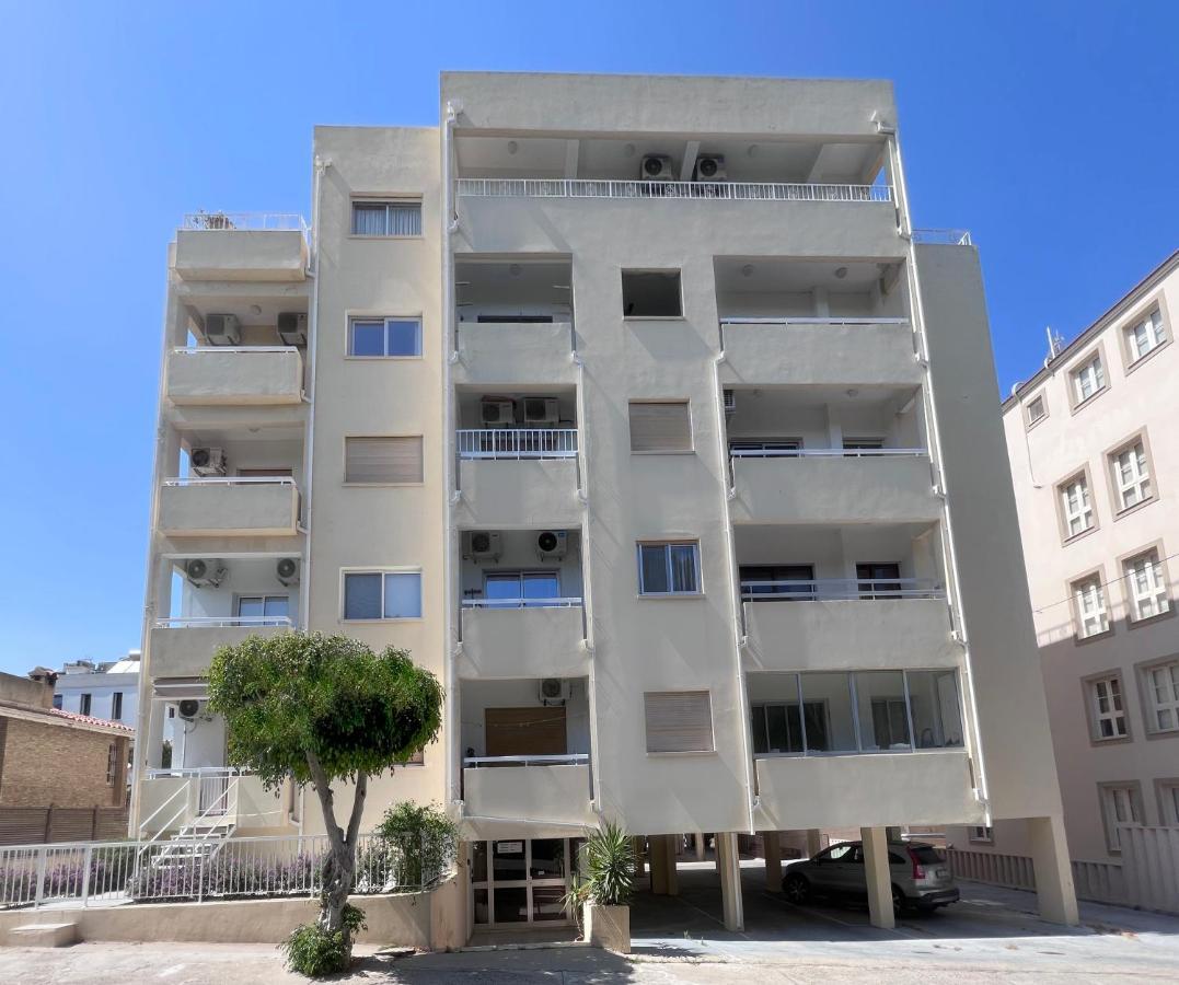 Cozy Holiday Apartment In Larnaca Near Foinikoudes Extérieur photo